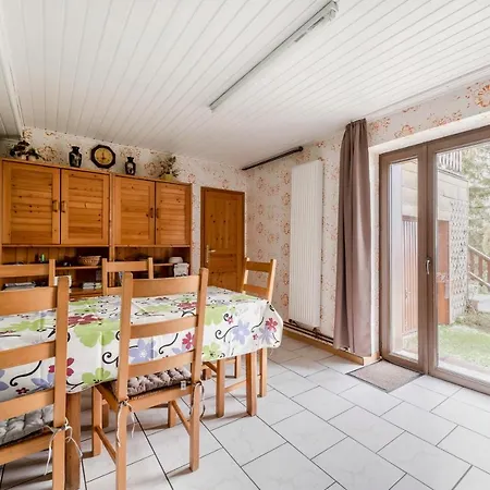 Maison Accueillante A Avec Jardin Clos