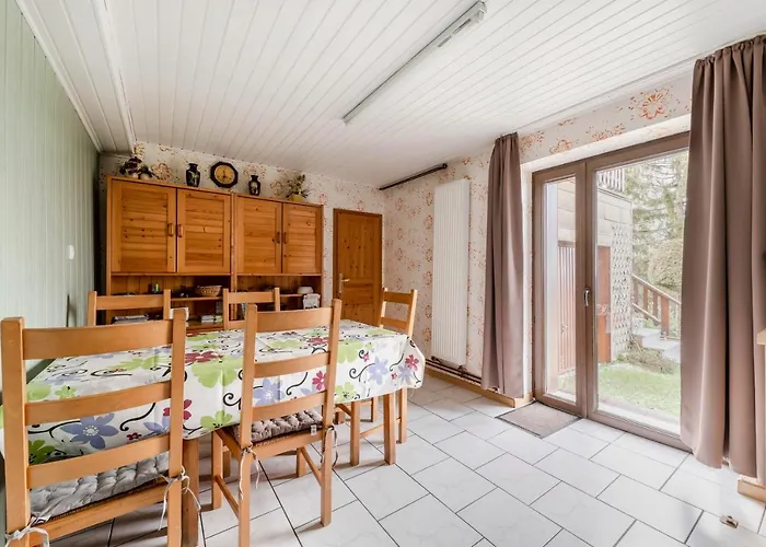 Maison Accueillante A Avec Jardin Clos