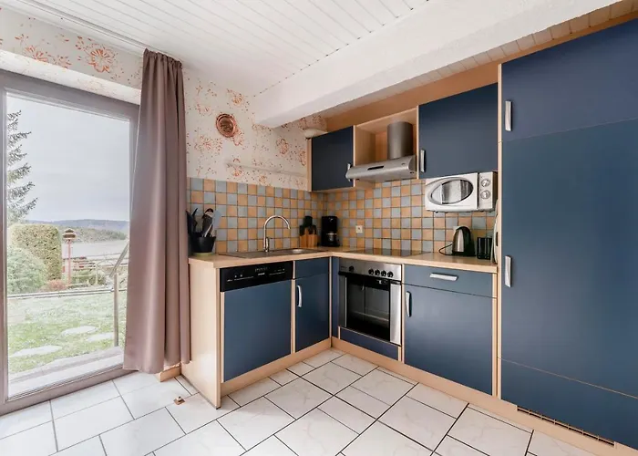 Maison Accueillante A Avec Jardin Clos